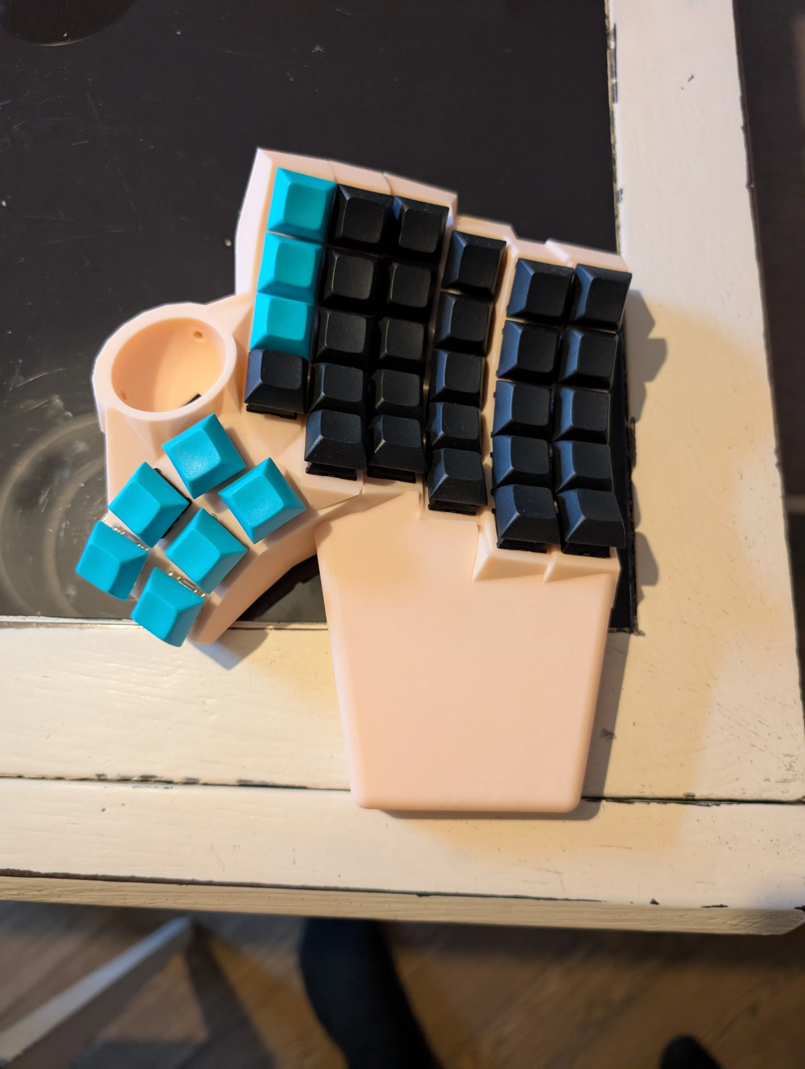 Early prototype with keycaps